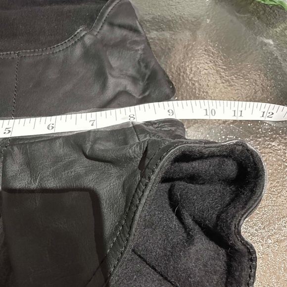 SCARF/NECK WARMER, LEATHER WITH SOFT FLEECE INSIDE, VELCRO CLOSURES, - Picture 10 of 10